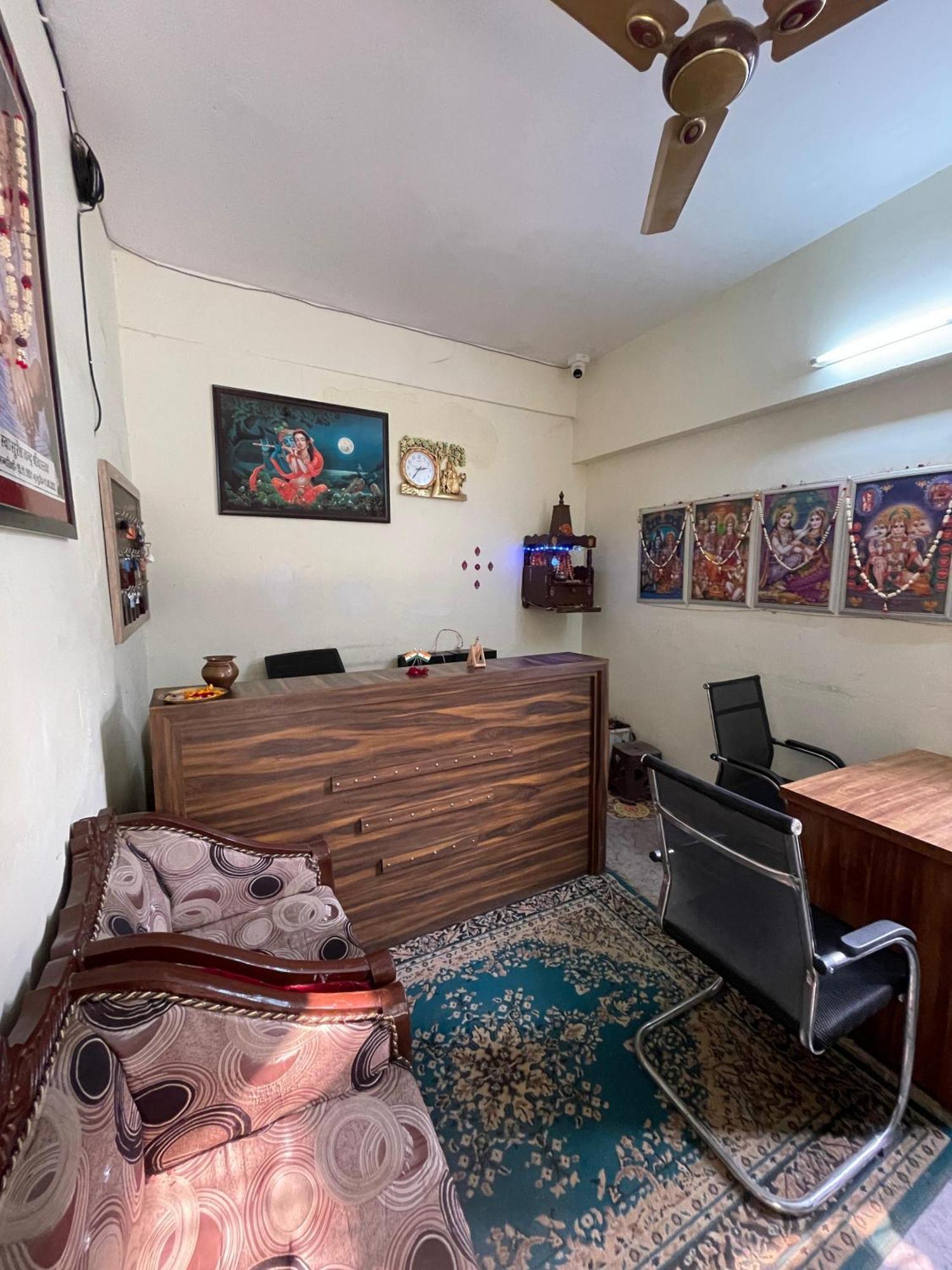 Shree Krishna Garden Hotel Jhusi Kültér fotó