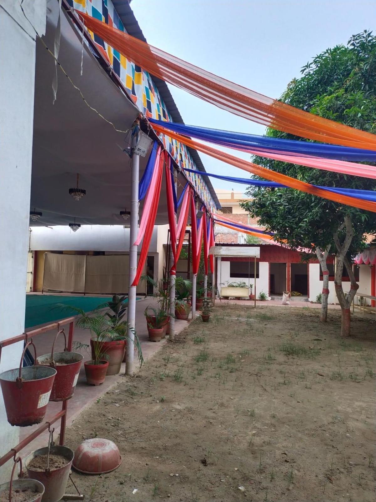 Shree Krishna Garden Hotel Jhusi Kültér fotó